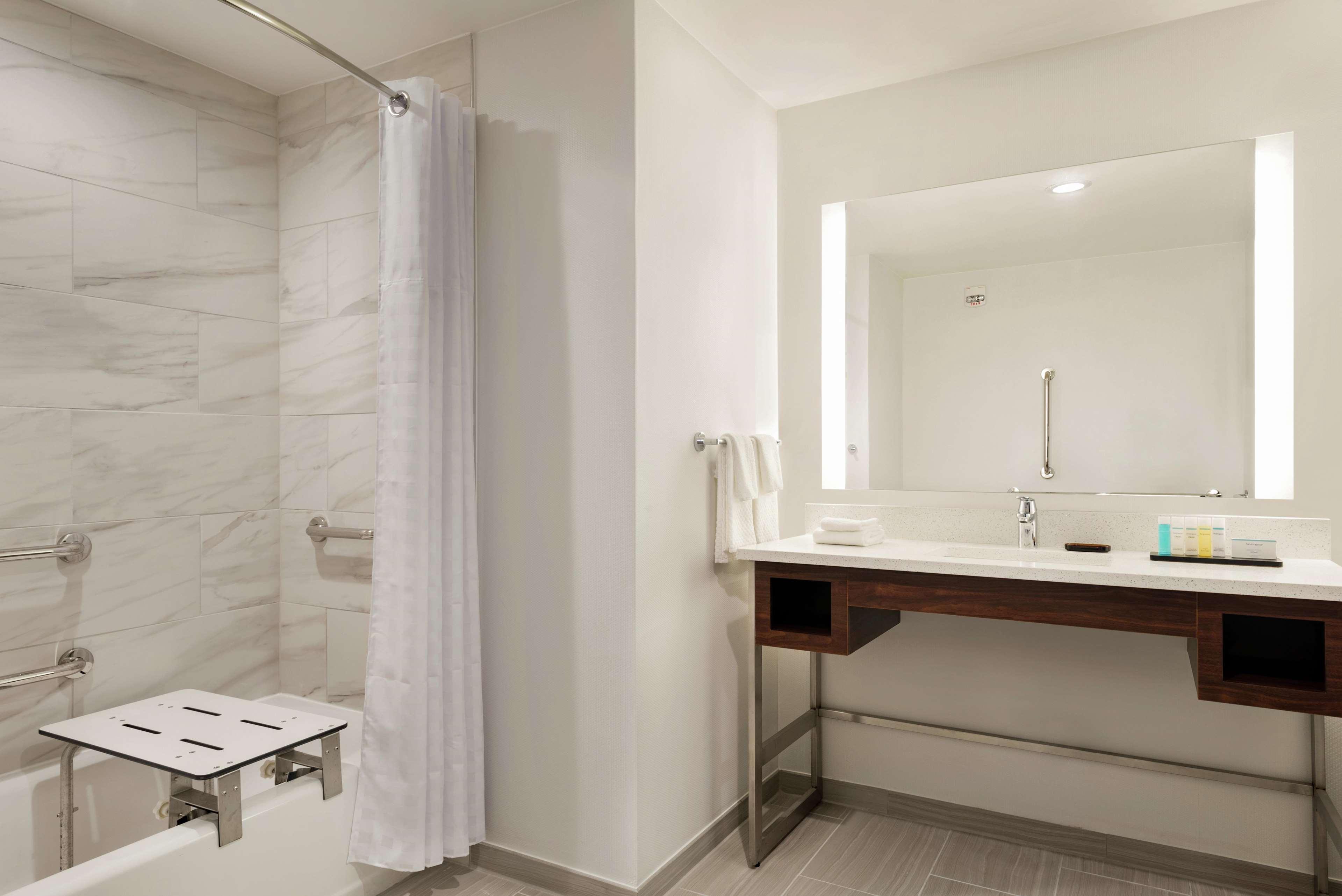 Embassy Suites By Hilton Noblesville Indianapolis Conv Ctr Екстериор снимка